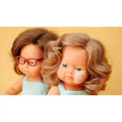 Bambola Inclusiva Asiatica con Occhiali, Gioco Educativo alla Diversità - Bambole e accessori
