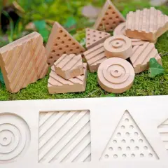 Geo Sensory Shapes – Puzzle Sensoriale in Legno - Incastri e puzzle in legno