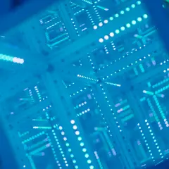 Cubo Specchio Infinito Rotante con Sensore Sonoro e Telecomando - Sviluppo sensoriale