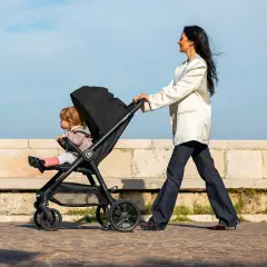 Passeggino Leggero 1.Moov GioJoy Nero, Comodità e Sicurezza per le Tue Passeggiate - passeggini compatti