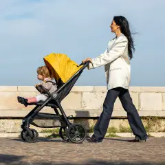 Passeggino Leggero 1.Moov GioJoy Giallo, Comodità e Sicurezza per le Tue Passeggiate - passeggini compatti