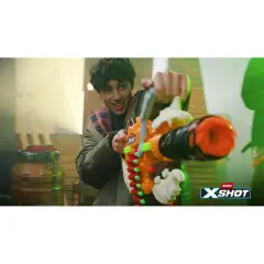 X-Shot Insanity HorrorFire Reaper X - Blaster con 8 Freccette - armi soldatini