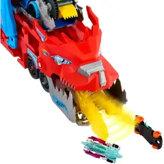Hot Wheels City Dragon Transporter with 2 Cars - play set