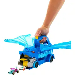 Hot Wheels City Dragon Transporter with 2 Cars - play set