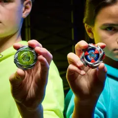 BEYBLADE X Drop Attack Set Battaglia con Beystadium - action figures ed accessori