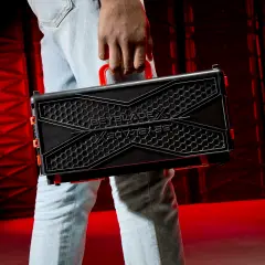 Beyblade X Clash And Carry - action figures ed accessori