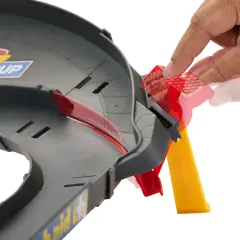 Disney Pixar Cars NASCAR Lane Change Race Playset con 2 Macchinine - Veicoli, garage e piste