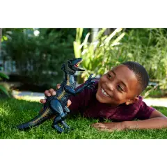 Jurassic World Indoraptor Cerca e Attacca - Dinosauro Interattivo con Luci e Suoni - action figures ed accessori