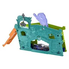 Hot Wheels Fold Out Playset Ghost Garage - play set