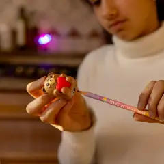 Legami - Sharpening Is Magic! Temperino Luminoso Con Contenitore Teddy Bear - regalo e gadget valigeria