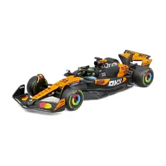 Auto 1:43 F1 McLaren MCL 39 #81 Oscar Piastri Con Casco - diecast