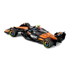 Auto 1:64 F1 McLaren MCL 39 2025 #4 Lando Norris - diecast