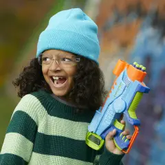 Nerf Elite Junior Explorer Blaster 8 Dardi Bambini 6+ - armi soldatini