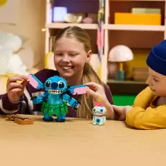 LEGO Disney Stitch e Scrump 43296 Action Figure - lego