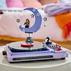 LEGO La mezzaluna del concerto di Olivia Rodrigo - 670 Pezzi - lego