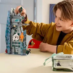 LEGO Avengers: Doomsday Nuova torre degli Avengers - 954 Pezzi - lego