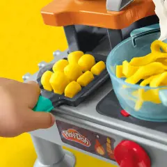 Playdoh Cucina dei Piccoli Chef Playset - creatività