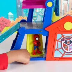 Spidey Rescue-Webs Web-Quarters Playset Elettronico - action figures ed accessori