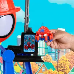 Spidey Rescue-Webs Web-Quarters Playset Elettronico - action figures ed accessori