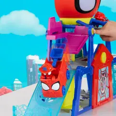 Spidey Rescue-Webs Web-Quarters Playset Elettronico - action figures ed accessori