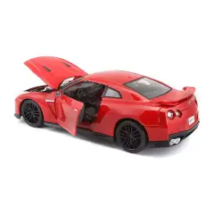 Auto 1:24 Nissan GT-R 2017 - diecast