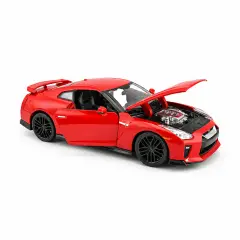 Auto 1:24 Nissan GT-R 2017 - diecast